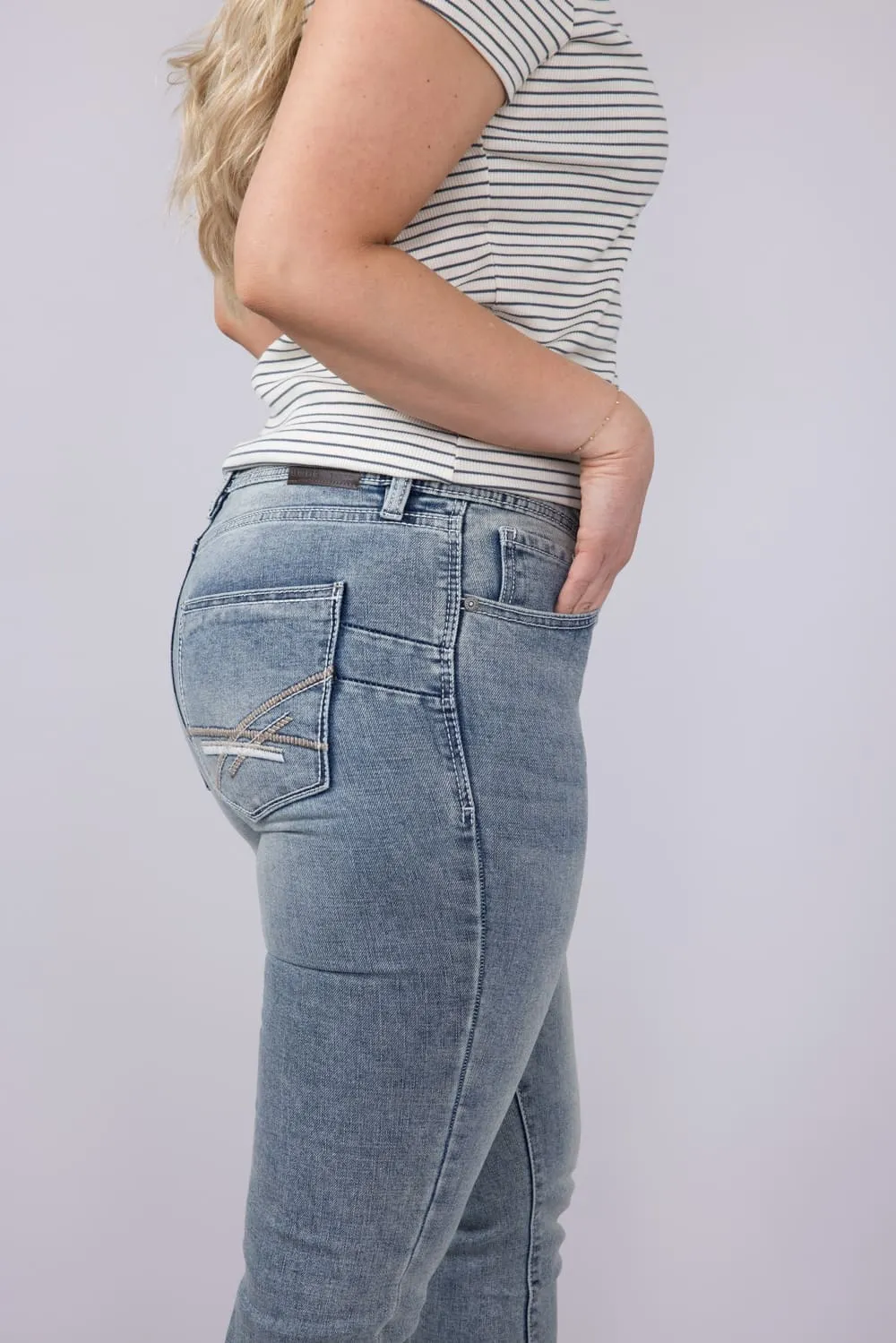Axel Jeans Jolene Slim Bootcut Flare Jeans for Women | AXWB0001