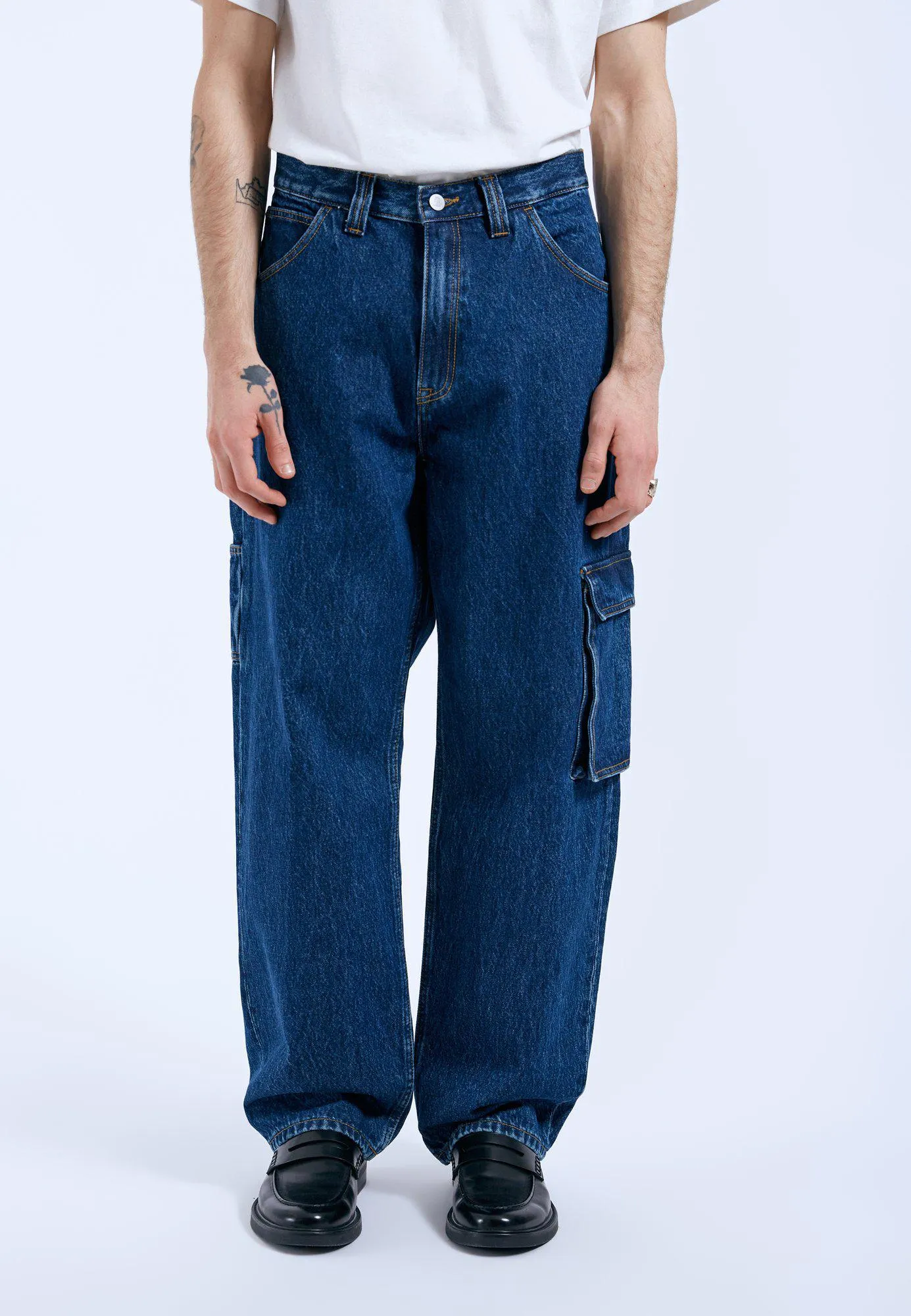 Colt Worker Cargo - Stream Dark Retro