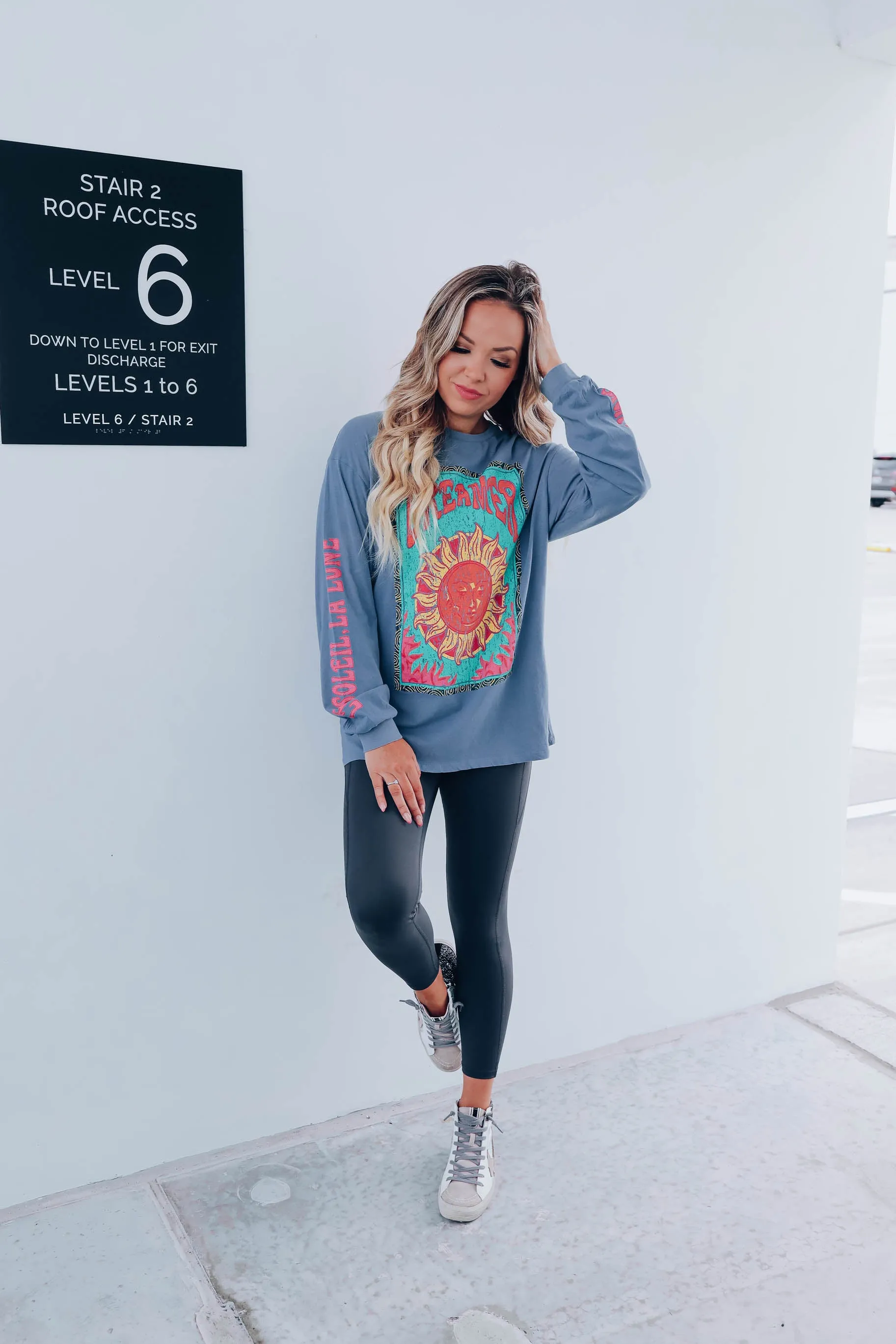 Dreamer Long Sleeve Graphic Tee- Blue
