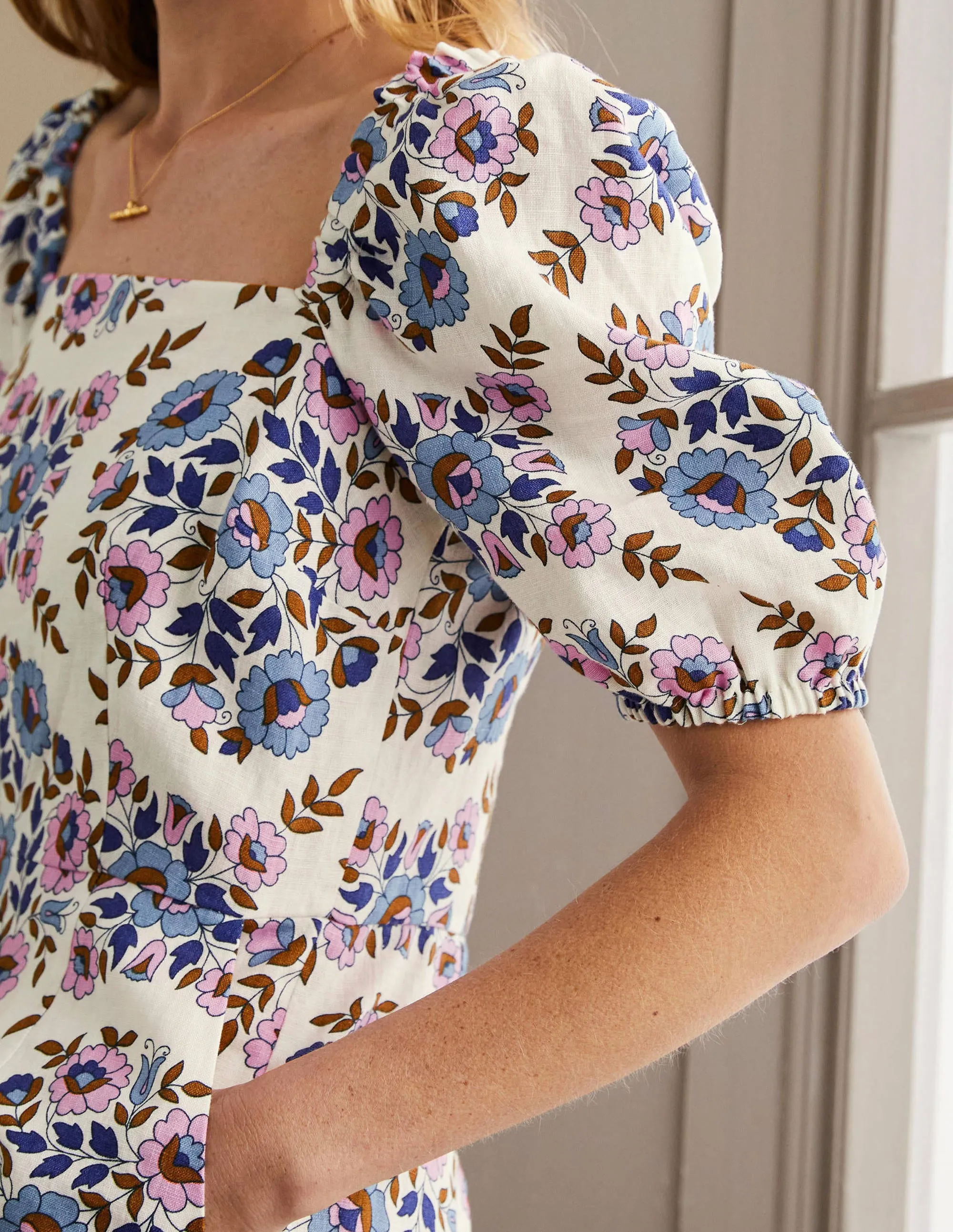Leinen-Jumpsuit mit eckigem Ausschnitt-Bunt, Wildblumenmuster