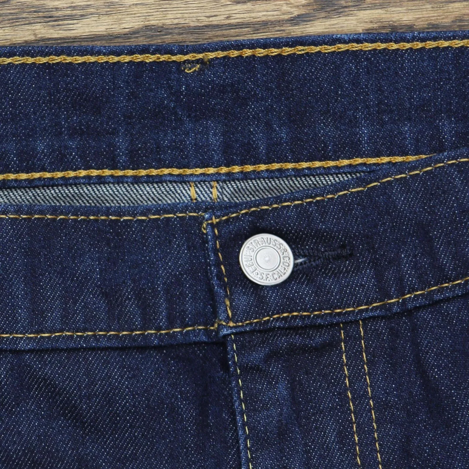 Levi's Mens 505 Regular Fit Straight Leg 5 Pocket Jeans Dark Blue Wash 40x32