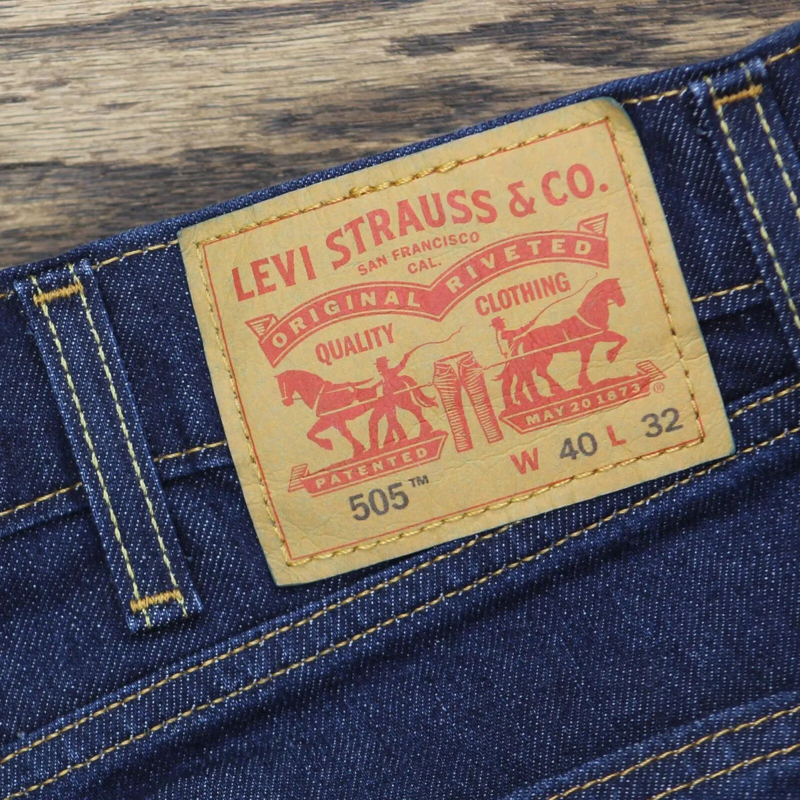 Levi's Mens 505 Regular Fit Straight Leg 5 Pocket Jeans Dark Blue Wash 40x32