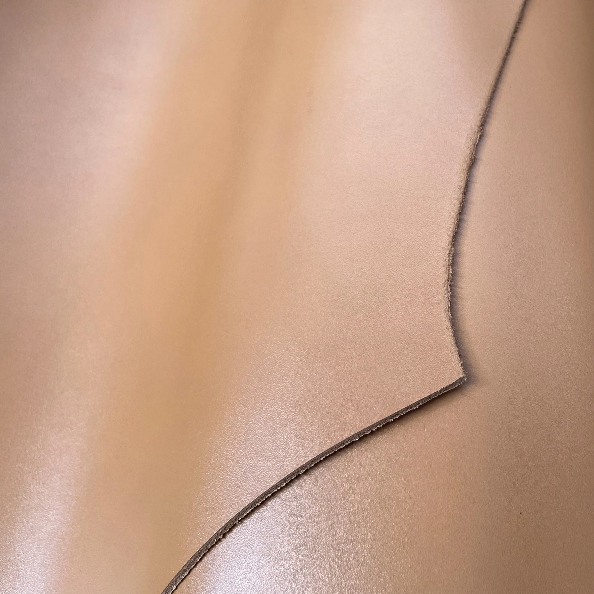Light Beige Pigmented Cow Side | 2.0mm | 21 sq.ft | from $160 ea.