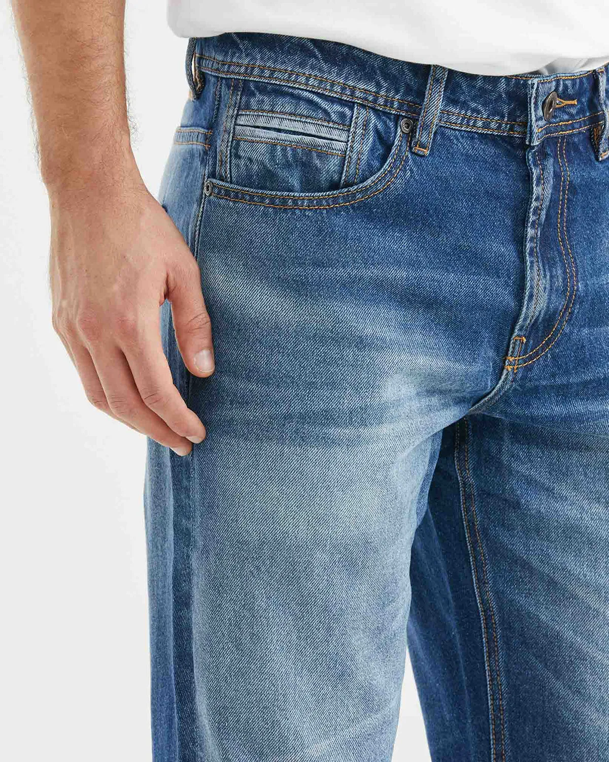RELAXED FIT HIGH-RISE LIGHT JEANS IN MEDIUM WASH RL0013