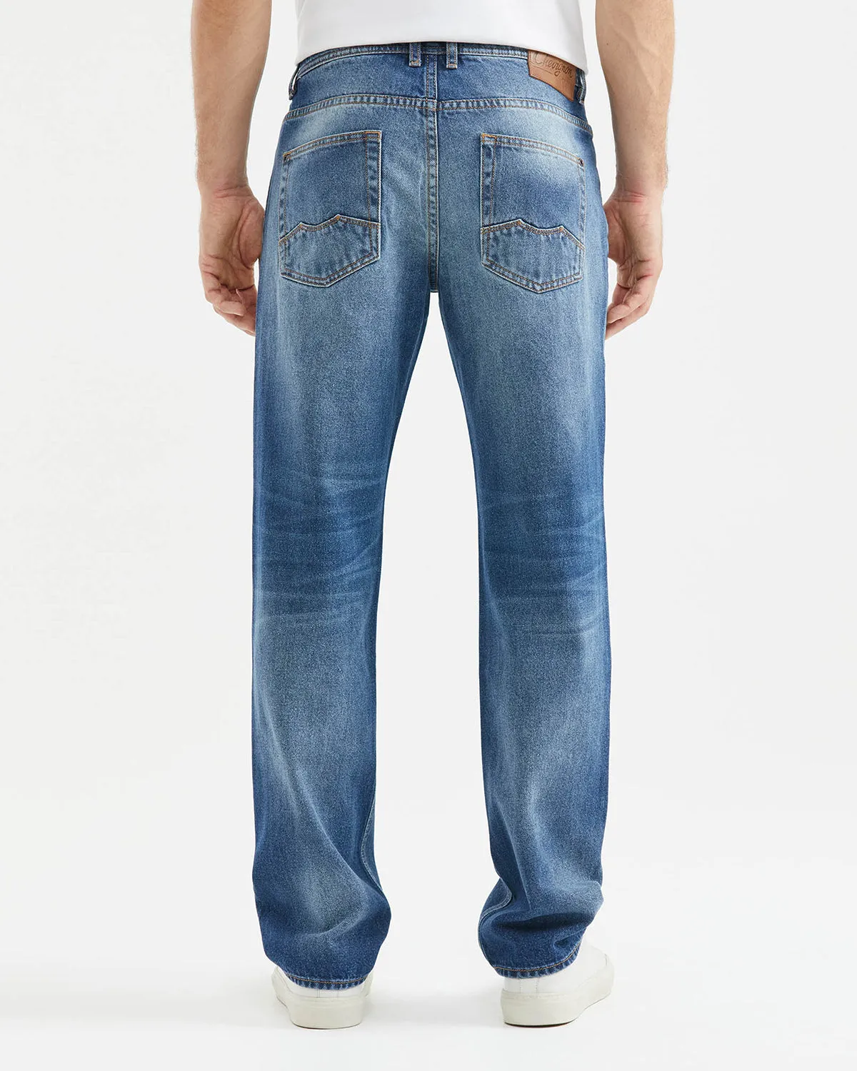 RELAXED FIT HIGH-RISE LIGHT JEANS IN MEDIUM WASH RL0013