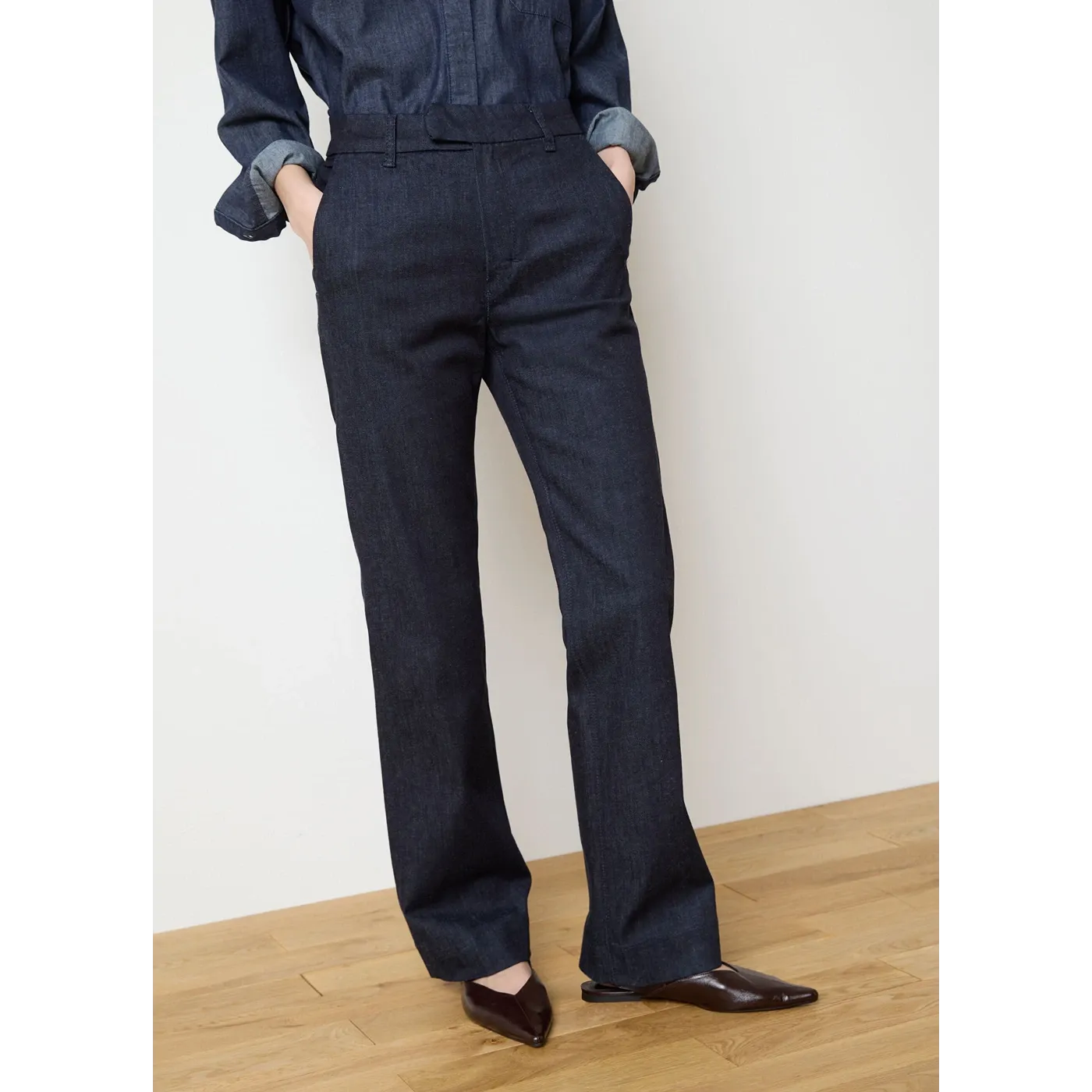 Rinse Wash Relaxed Fit Jeans