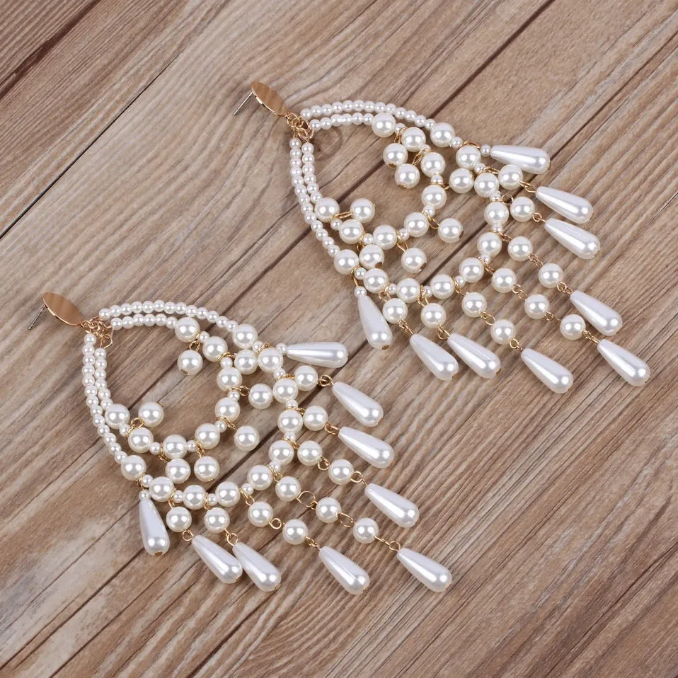 The "PEARLfect ⚪️ Chandelier" Earrings
