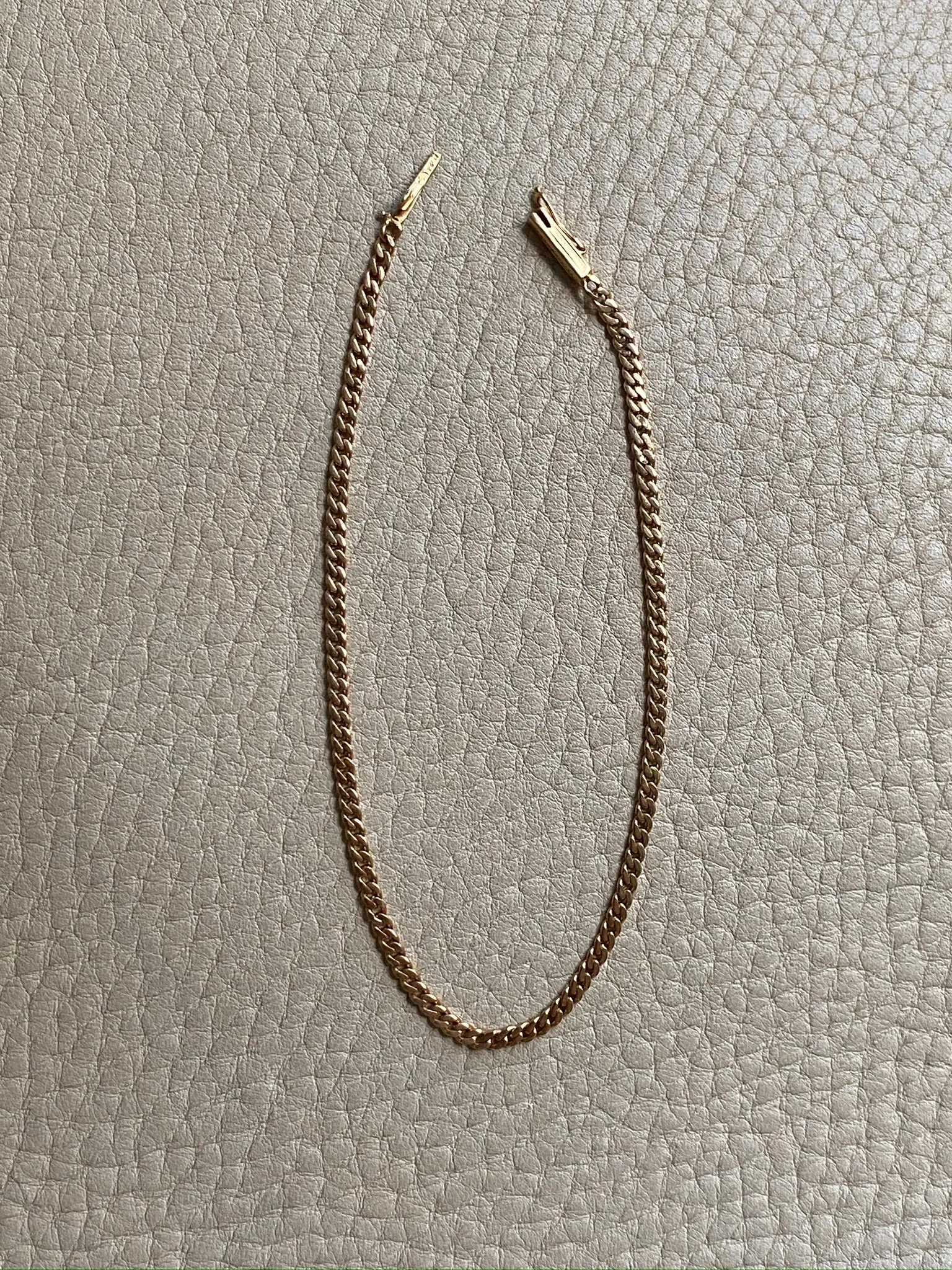 Vintage 18k gold curb bracelet - 7.5 inch length