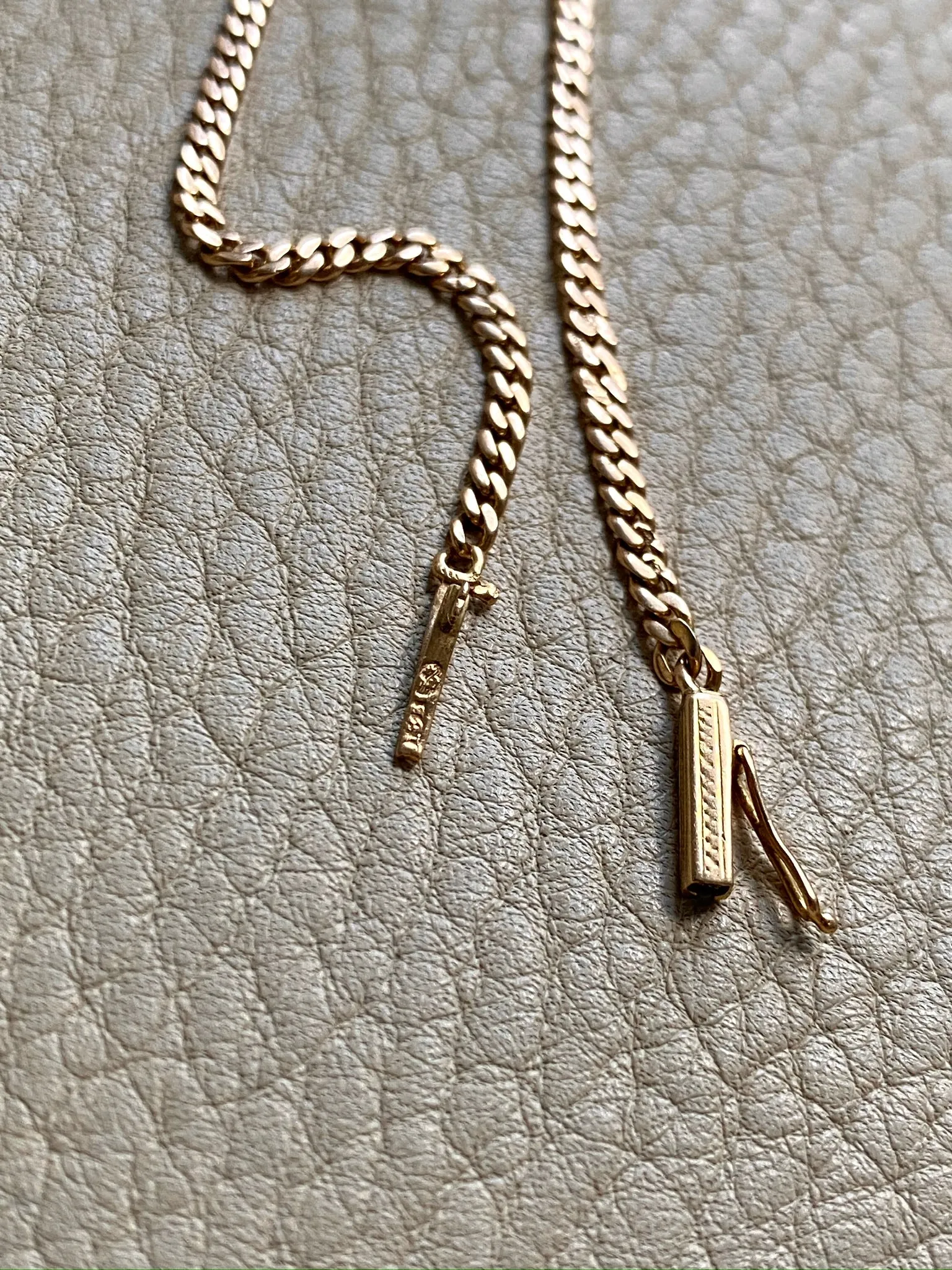 Vintage 18k gold curb bracelet - 7.5 inch length
