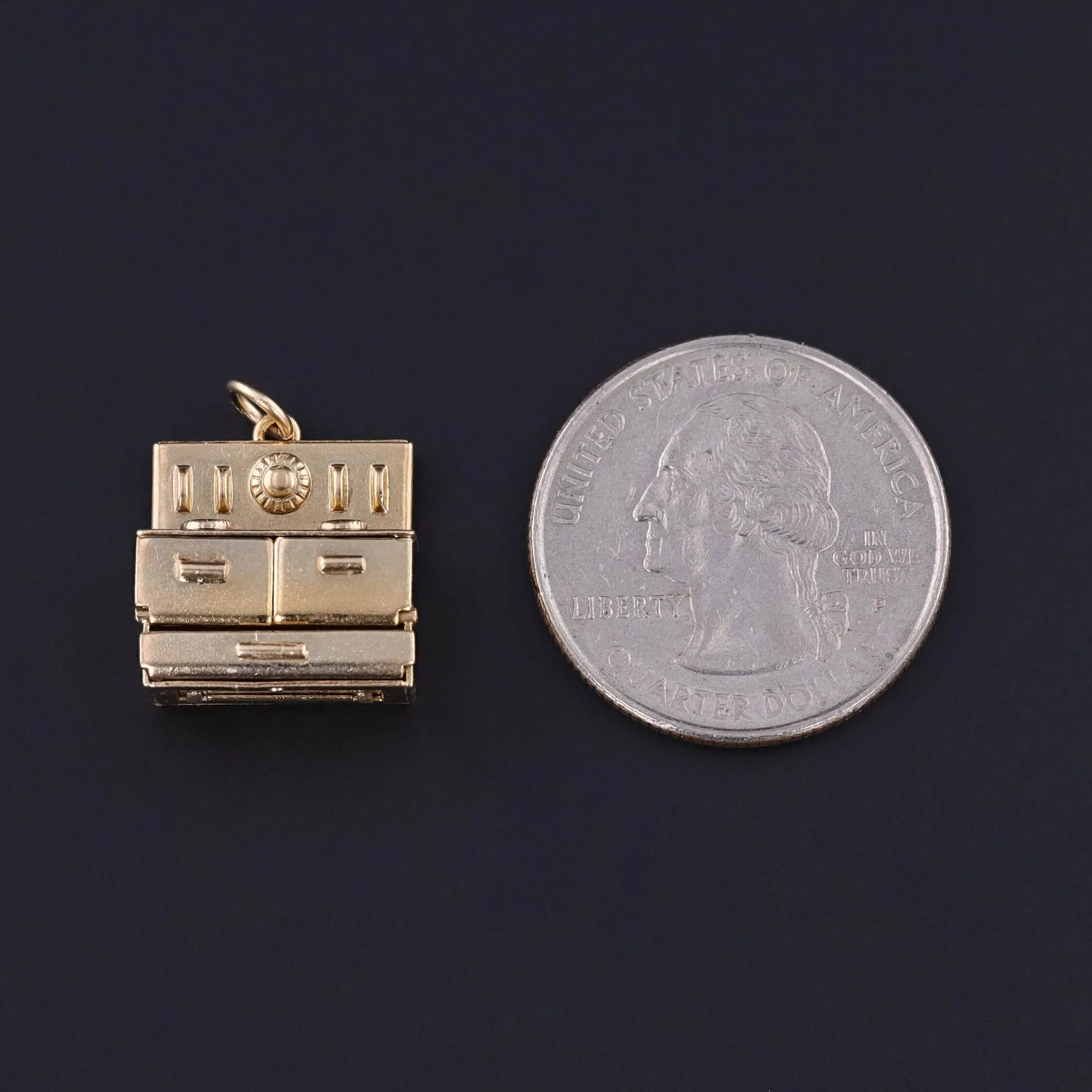 Vintage Movable Stove or Oven Charm of 14k Gold