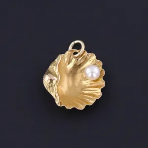 Vintage Shell Charm of 15ct Gold