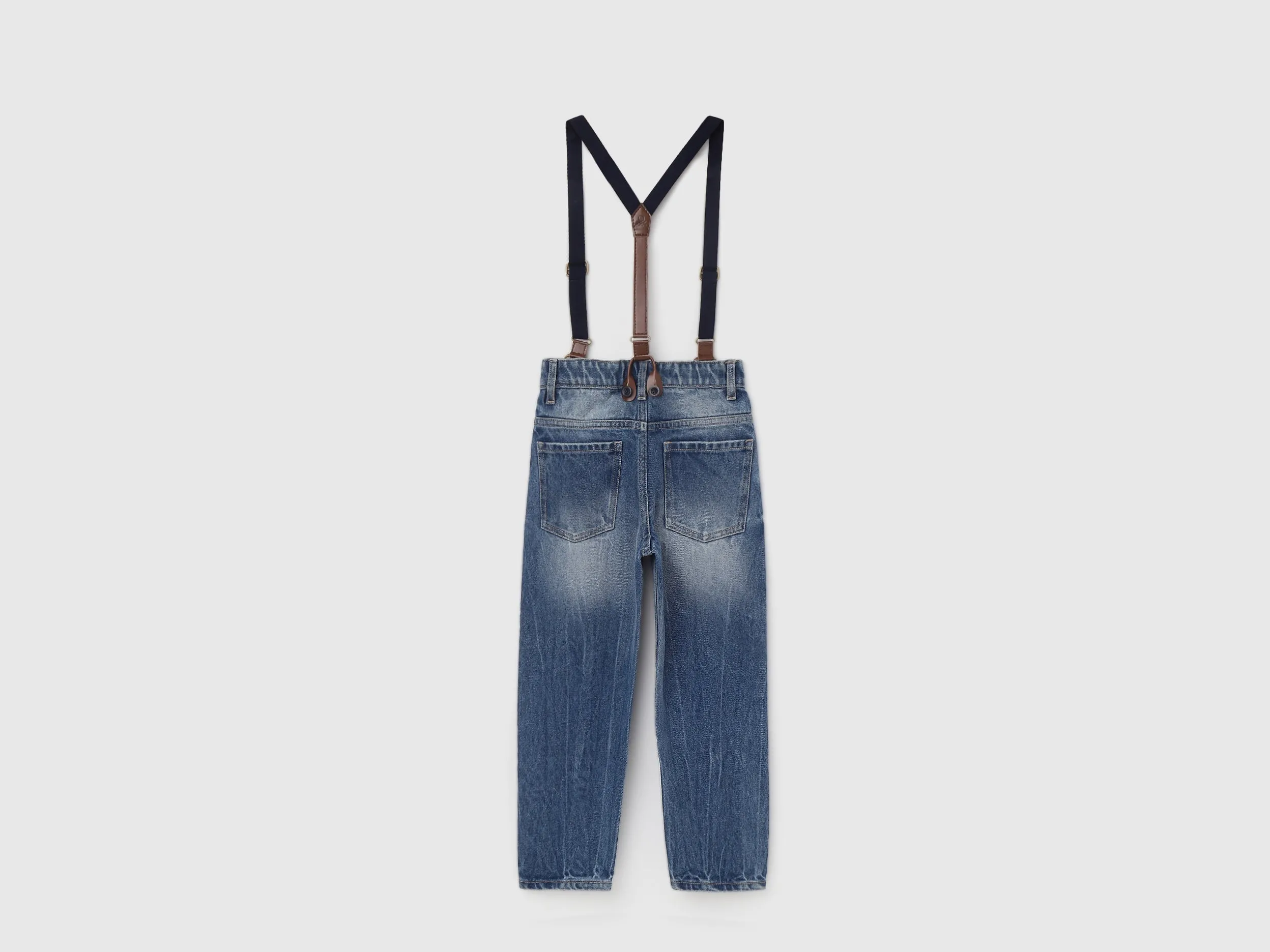 Washed Slouchy Fit Jeans