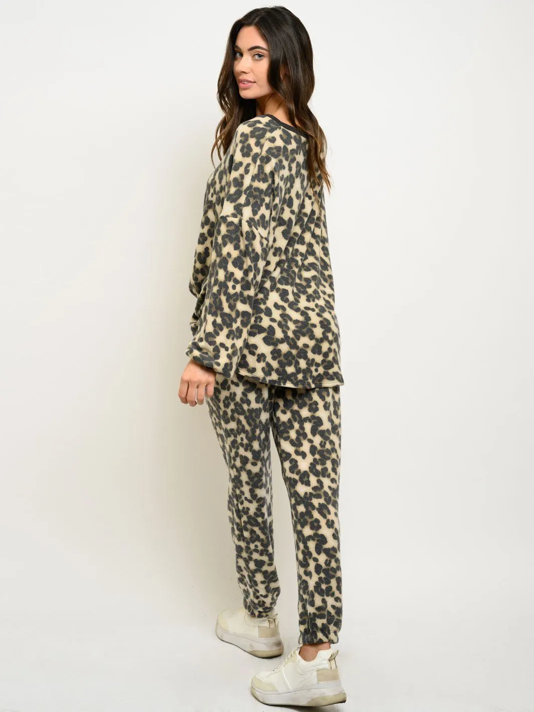 WOMEN'S ANIMAL PRINT 2PC. SET