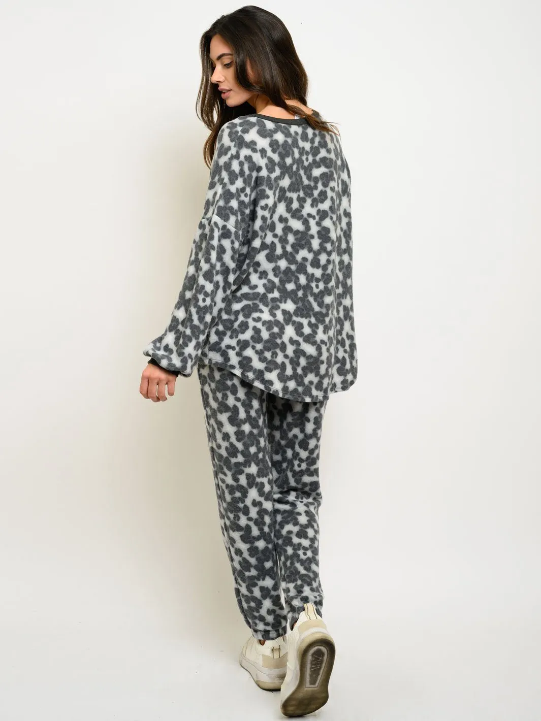 WOMEN'S ANIMAL PRINT 2PC. SET