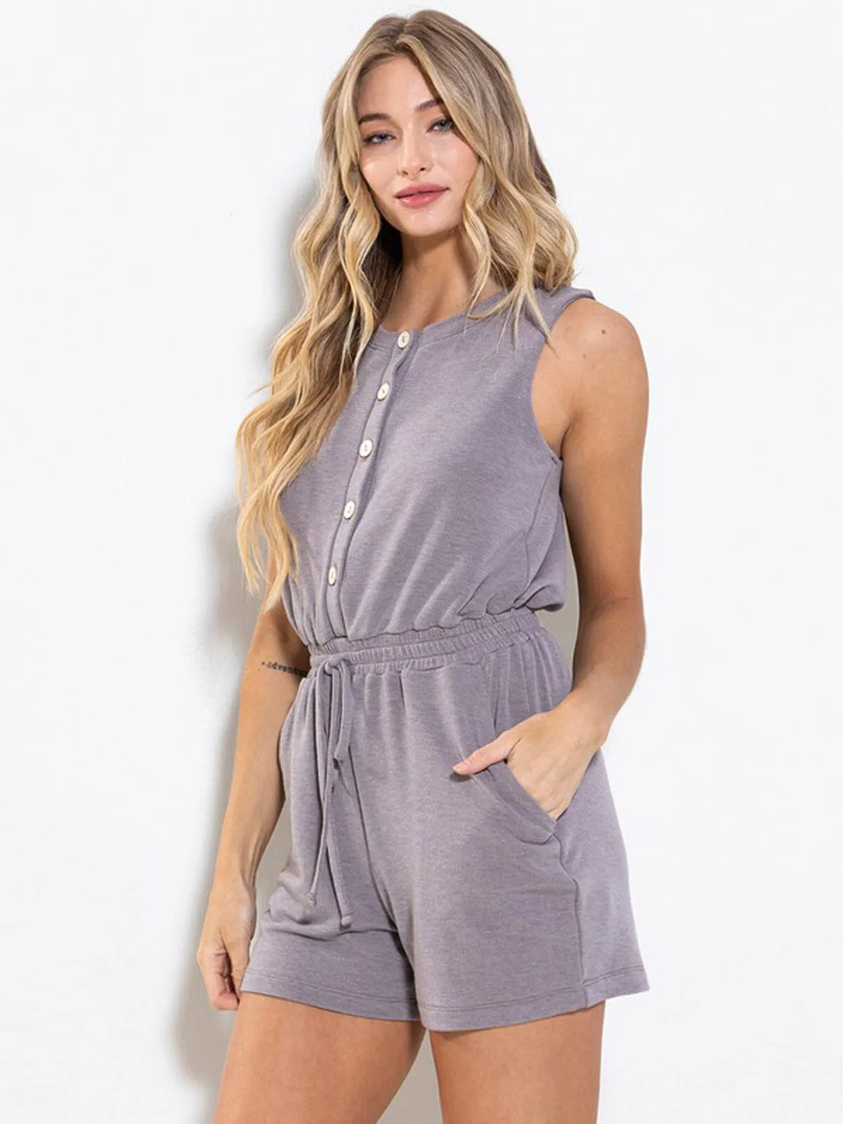 WOMEN'S SLEEVELESS ELASTIC WAIST POCKETS BUTTON UP ROMPER
